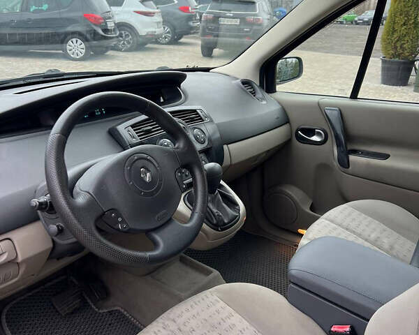 Сірий Рено Сценік, об'ємом двигуна 2 л та пробігом 260 тис. км за 4800 $, фото 5 на Automoto.ua