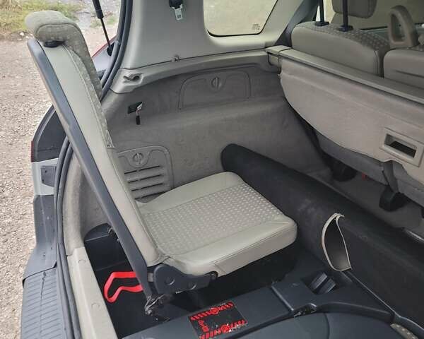 Серый Рено Сценик, объемом двигателя 1.9 л и пробегом 215 тыс. км за 4700 $, фото 15 на Automoto.ua