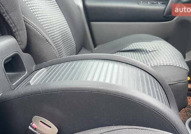 Сірий Рено Сценік, об'ємом двигуна 2 л та пробігом 95 тис. км за 4450 $, фото 89 на Automoto.ua