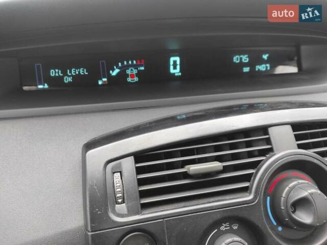 Серый Рено Сценик, объемом двигателя 1.6 л и пробегом 230 тыс. км за 5000 $, фото 7 на Automoto.ua