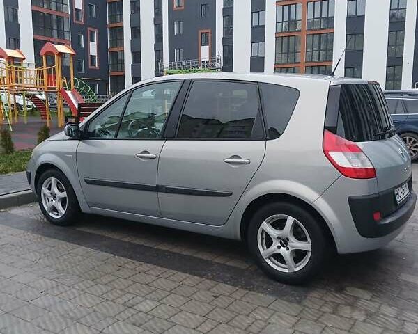 Серый Рено Сценик, объемом двигателя 1.5 л и пробегом 300 тыс. км за 4000 $, фото 11 на Automoto.ua