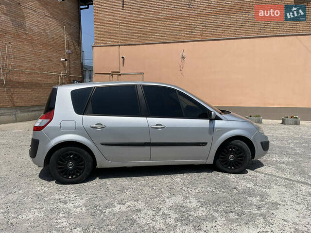 Рено Сценик 2005 в Виннице на Automoto.ua Серый Рено Сценик, объемом двигателя 1.6 л и пробегом 137 тыс. км за 5500 $, фото 1 на Automoto.ua
