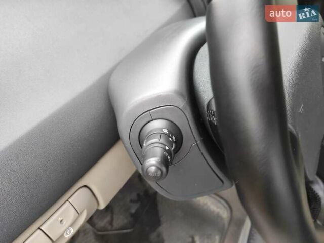 Серый Рено Сценик, объемом двигателя 1.6 л и пробегом 230 тыс. км за 4990 $, фото 30 на Automoto.ua