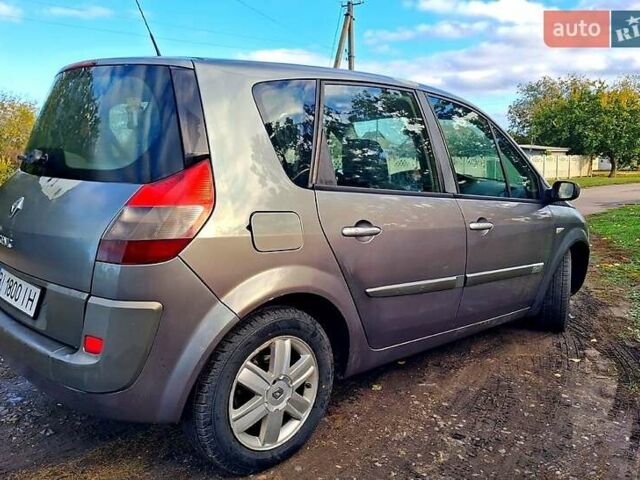 Рено Сценик 2005 в Полтаве на Automoto.ua Серый Рено Сценик, объемом двигателя 1.9 л и пробегом 335 тыс. км за 5200 $, фото 3 на Automoto.ua