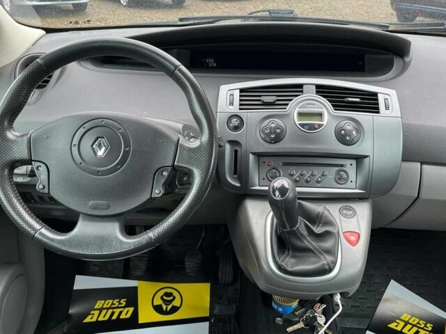 Серый Рено Сценик, объемом двигателя 1.6 л и пробегом 270 тыс. км за 4700 $, фото 32 на Automoto.ua