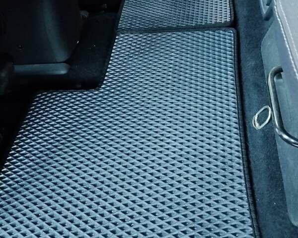 Серый Рено Сценик, объемом двигателя 2 л и пробегом 240 тыс. км за 5700 $, фото 19 на Automoto.ua