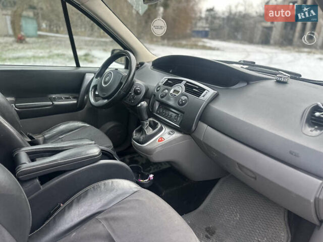 Сірий Рено Сценік, об'ємом двигуна 1.6 л та пробігом 300 тис. км за 3300 $, фото 8 на Automoto.ua