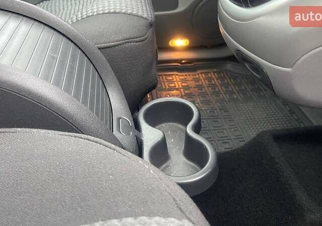Сірий Рено Сценік, об'ємом двигуна 2 л та пробігом 95 тис. км за 4450 $, фото 90 на Automoto.ua