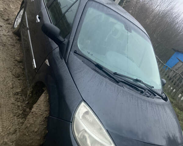 Серый Рено Сценик, объемом двигателя 1.6 л и пробегом 215 тыс. км за 4350 $, фото 1 на Automoto.ua