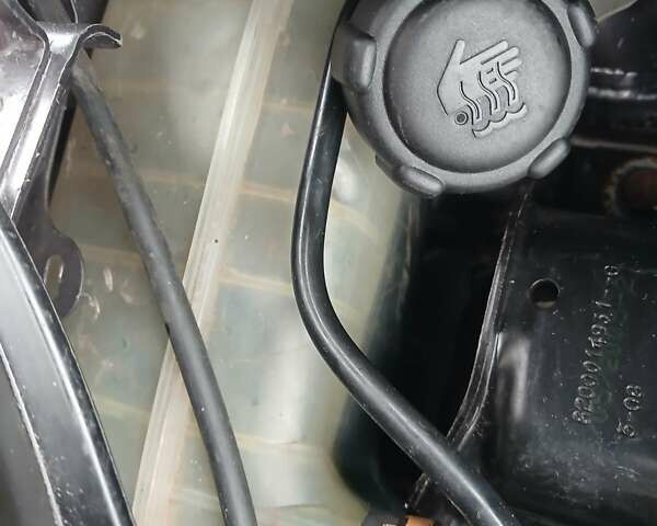 Серый Рено Сценик, объемом двигателя 1.6 л и пробегом 178 тыс. км за 4499 $, фото 48 на Automoto.ua