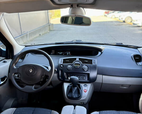 Сірий Рено Сценік, об'ємом двигуна 1.6 л та пробігом 228 тис. км за 4777 $, фото 7 на Automoto.ua