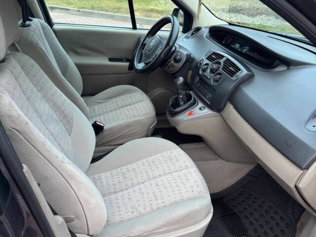 Сірий Рено Сценік, об'ємом двигуна 1.9 л та пробігом 157 тис. км за 4950 $, фото 12 на Automoto.ua