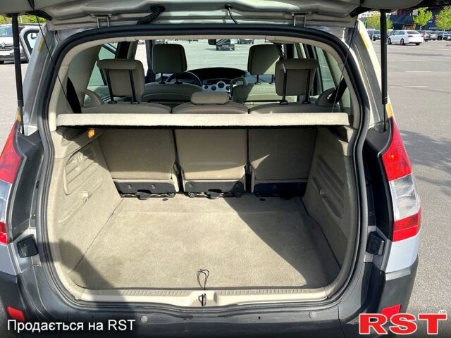 Сірий Рено Сценік, об'ємом двигуна 1.6 л та пробігом 189 тис. км за 4400 $, фото 10 на Automoto.ua