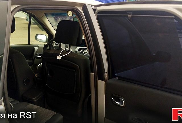 Серый Рено Сценик, объемом двигателя 1.9 л и пробегом 287 тыс. км за 3200 $, фото 6 на Automoto.ua