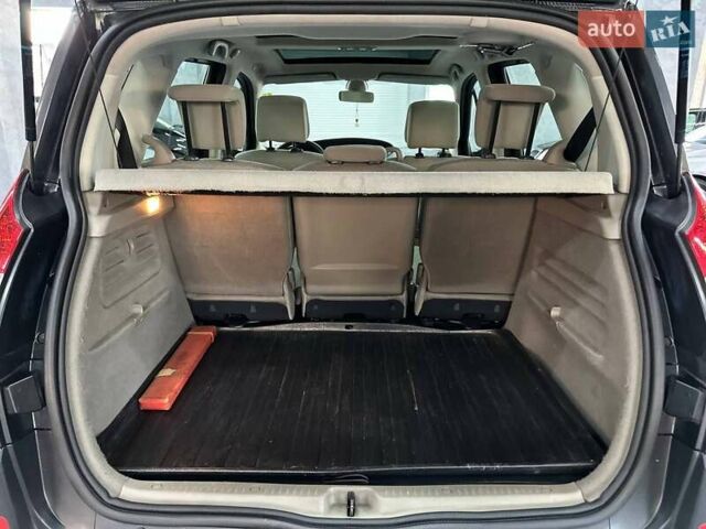 Серый Рено Сценик, объемом двигателя 1.56 л и пробегом 175 тыс. км за 5699 $, фото 19 на Automoto.ua