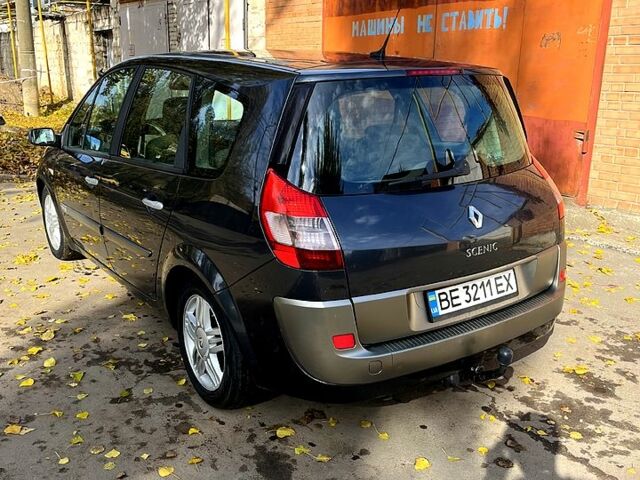 Серый Рено Сценик, объемом двигателя 2 л и пробегом 207 тыс. км за 5300 $, фото 4 на Automoto.ua