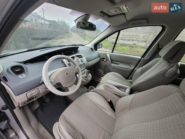 Серый Рено Сценик, объемом двигателя 1.9 л и пробегом 215 тыс. км за 4700 $, фото 19 на Automoto.ua