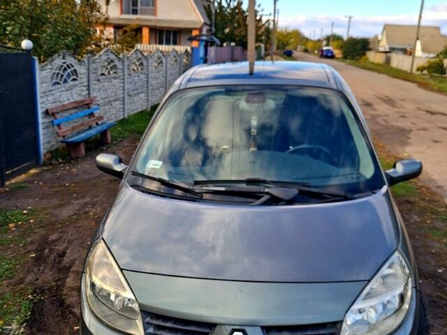 Рено Сценик 2005 в Полтаве на Automoto.ua Серый Рено Сценик, объемом двигателя 1.9 л и пробегом 335 тыс. км за 5200 $, фото 3 на Automoto.ua
