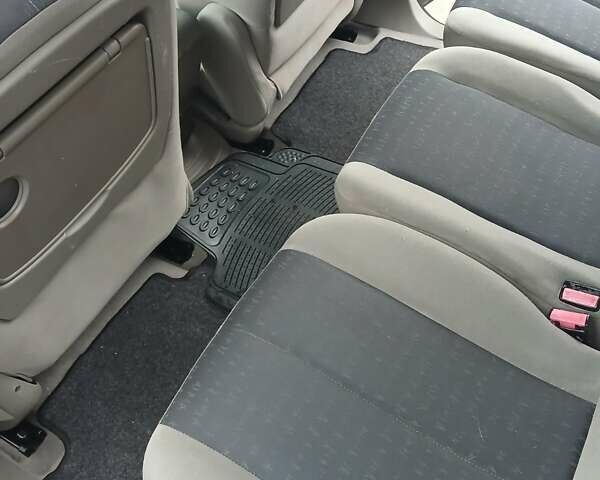 Серый Рено Сценик, объемом двигателя 1.6 л и пробегом 178 тыс. км за 4499 $, фото 35 на Automoto.ua