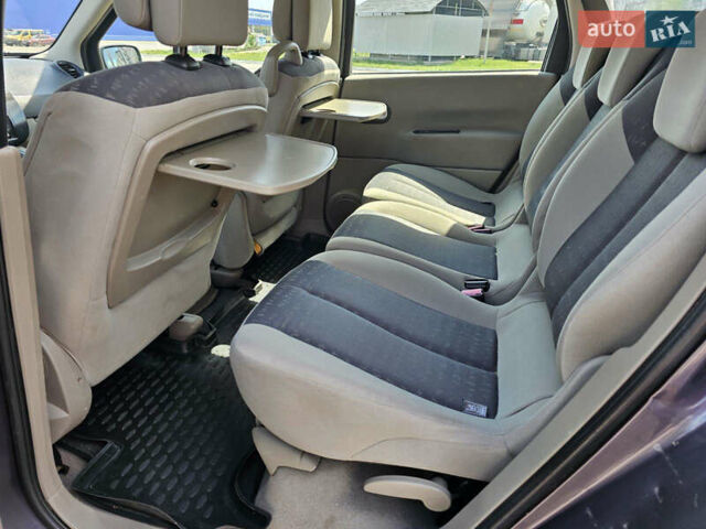 Серый Рено Сценик, объемом двигателя 1.6 л и пробегом 230 тыс. км за 5300 $, фото 14 на Automoto.ua