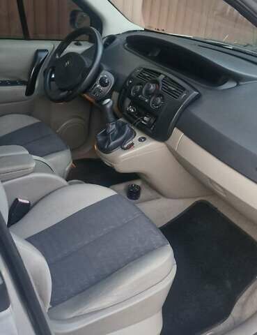 Серый Рено Сценик, объемом двигателя 1.6 л и пробегом 192 тыс. км за 4700 $, фото 10 на Automoto.ua