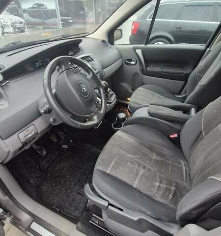 Серый Рено Сценик, объемом двигателя 1.6 л и пробегом 278 тыс. км за 4500 $, фото 15 на Automoto.ua