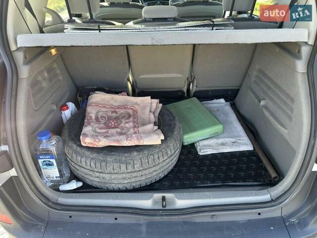 Серый Рено Сценик, объемом двигателя 1.6 л и пробегом 250 тыс. км за 4700 $, фото 11 на Automoto.ua