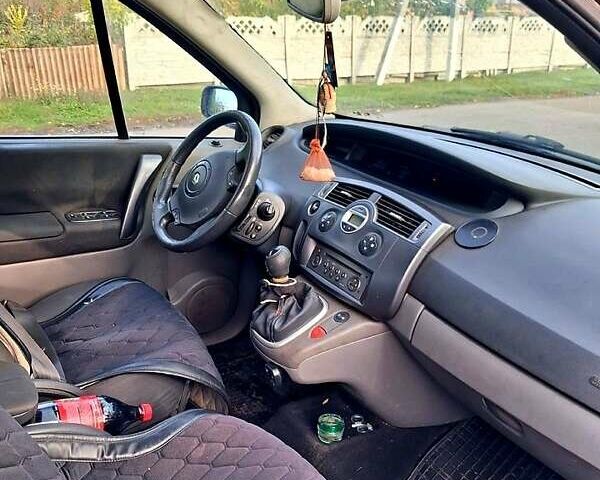 Рено Сценик 2005 в Полтаве на Automoto.ua Серый Рено Сценик, объемом двигателя 1.9 л и пробегом 335 тыс. км за 5200 $, фото 4 на Automoto.ua