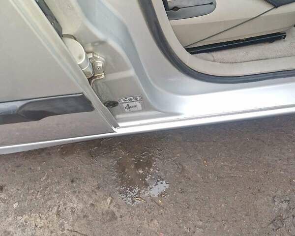 Сірий Рено Сценік, об'ємом двигуна 1.87 л та пробігом 330 тис. км за 4200 $, фото 12 на Automoto.ua