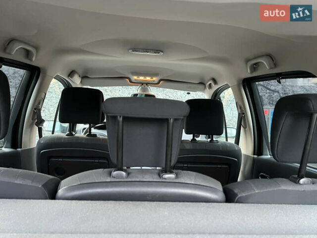 Рено Сценік 2005 у Житомирі на Automoto.ua Сірий Рено Сценік, об'ємом двигуна 1.6 л та пробігом 213 тис. км за 4900 $, фото 22 на Automoto.ua