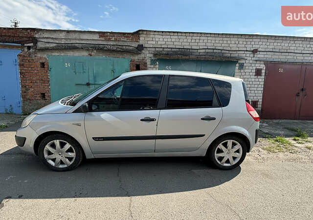 Серый Рено Сценик, объемом двигателя 1.6 л и пробегом 298 тыс. км за 4300 $, фото 10 на Automoto.ua