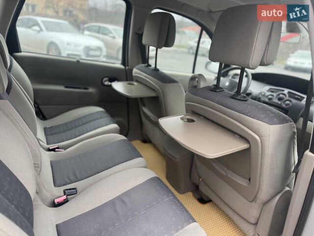 Серый Рено Сценик, объемом двигателя 1.6 л и пробегом 171 тыс. км за 4750 $, фото 16 на Automoto.ua