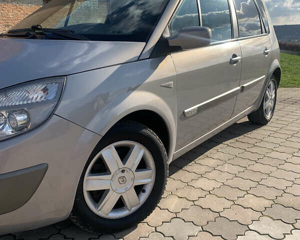 Серый Рено Сценик, объемом двигателя 1.87 л и пробегом 327 тыс. км за 3990 $, фото 2 на Automoto.ua