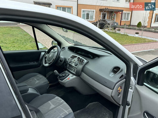 Сірий Рено Сценік, об'ємом двигуна 1.9 л та пробігом 175 тис. км за 3600 $, фото 22 на Automoto.ua