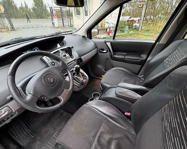 Серый Рено Сценик, объемом двигателя 2 л и пробегом 200 тыс. км за 3950 $, фото 8 на Automoto.ua