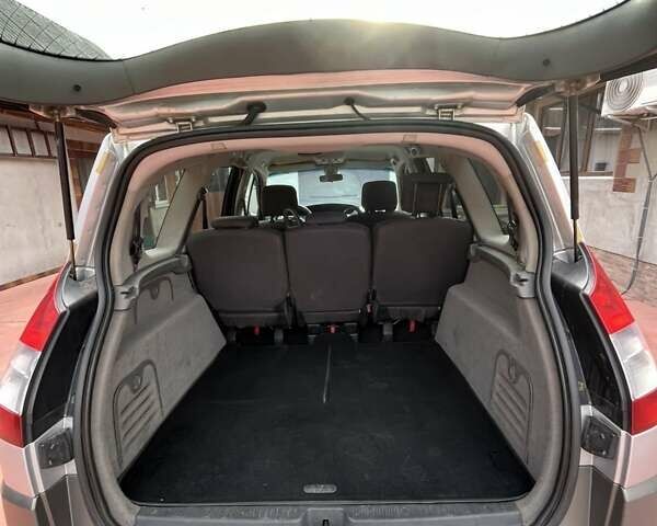 Сірий Рено Сценік, об'ємом двигуна 2 л та пробігом 246 тис. км за 4700 $, фото 1 на Automoto.ua