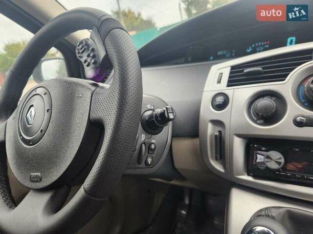 Серый Рено Сценик, объемом двигателя 1.6 л и пробегом 190 тыс. км за 4800 $, фото 18 на Automoto.ua