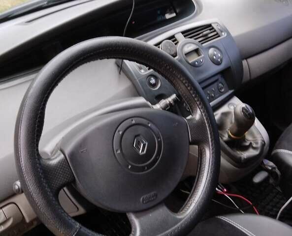 Серый Рено Сценик, объемом двигателя 1.6 л и пробегом 180 тыс. км за 3500 $, фото 1 на Automoto.ua