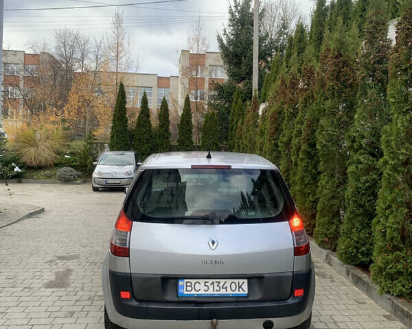 Серый Рено Сценик, объемом двигателя 1.6 л и пробегом 300 тыс. км за 2950 $, фото 5 на Automoto.ua