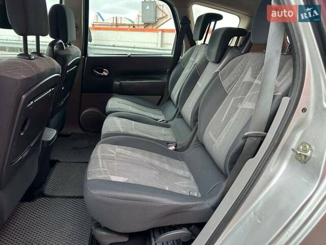 Серый Рено Сценик, объемом двигателя 1.46 л и пробегом 302 тыс. км за 4990 $, фото 8 на Automoto.ua