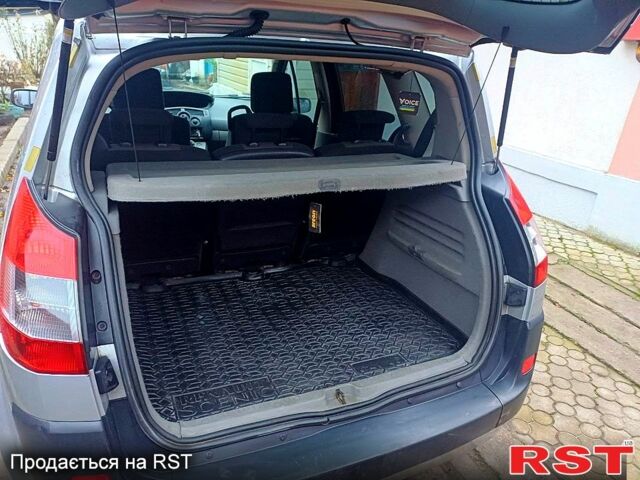 Серый Рено Сценик, объемом двигателя 1.6 л и пробегом 305 тыс. км за 4300 $, фото 9 на Automoto.ua