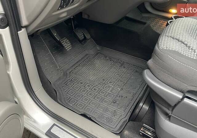 Сірий Рено Сценік, об'ємом двигуна 2 л та пробігом 95 тис. км за 4450 $, фото 51 на Automoto.ua