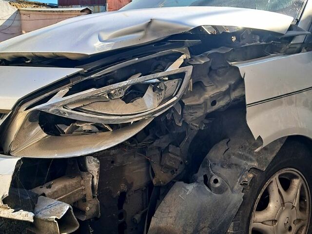 Серый Рено Сценик, объемом двигателя 1.5 л и пробегом 0 тыс. км за 1700 $, фото 1 на Automoto.ua