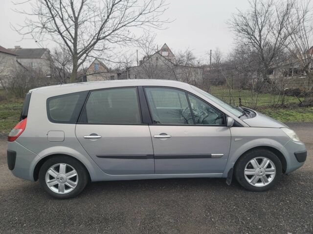 Серый Рено Сценик, объемом двигателя 1.9 л и пробегом 200 тыс. км за 4700 $, фото 7 на Automoto.ua