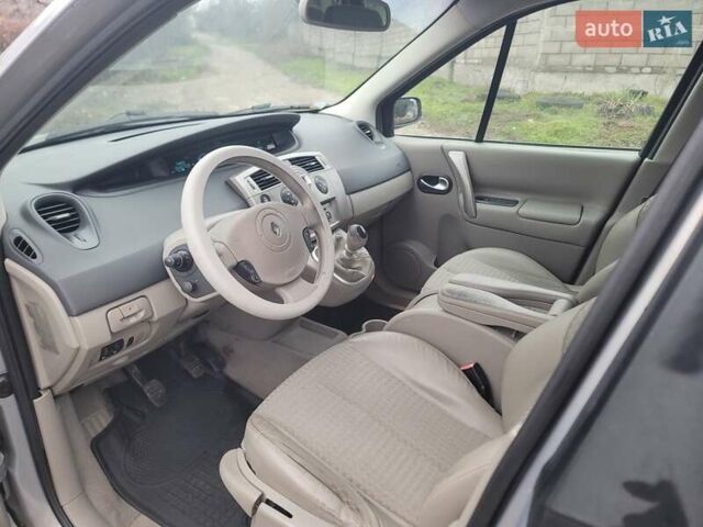 Серый Рено Сценик, объемом двигателя 1.9 л и пробегом 215 тыс. км за 4700 $, фото 18 на Automoto.ua