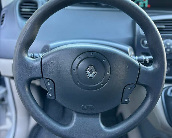 Сірий Рено Сценік, об'ємом двигуна 1.6 л та пробігом 228 тис. км за 4777 $, фото 10 на Automoto.ua