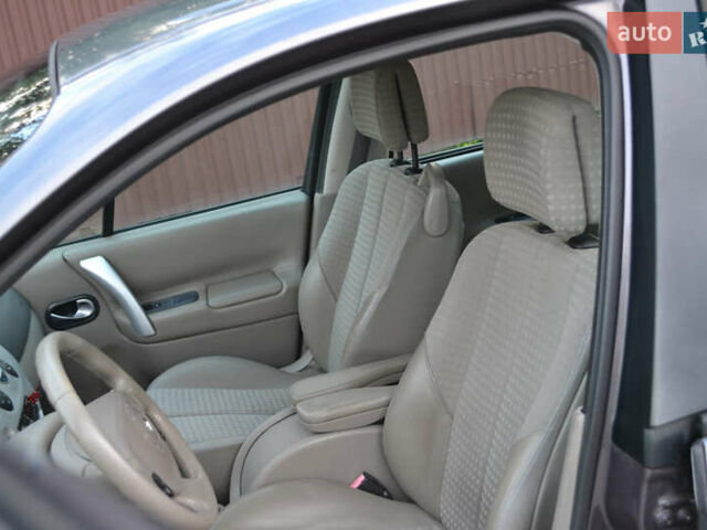 Сірий Рено Сценік, об'ємом двигуна 1.6 л та пробігом 173 тис. км за 4500 $, фото 14 на Automoto.ua