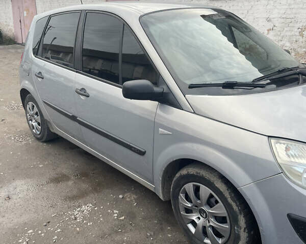 Сірий Рено Сценік, об'ємом двигуна 1.5 л та пробігом 227 тис. км за 5000 $, фото 1 на Automoto.ua