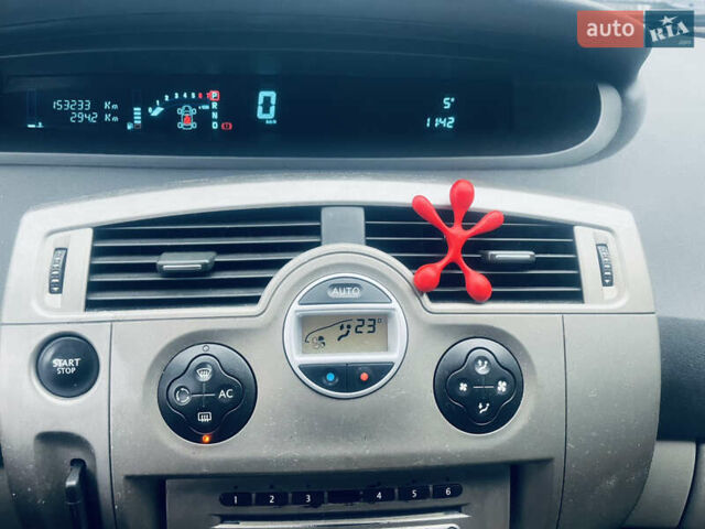 Серый Рено Сценик, объемом двигателя 2 л и пробегом 153 тыс. км за 5150 $, фото 16 на Automoto.ua