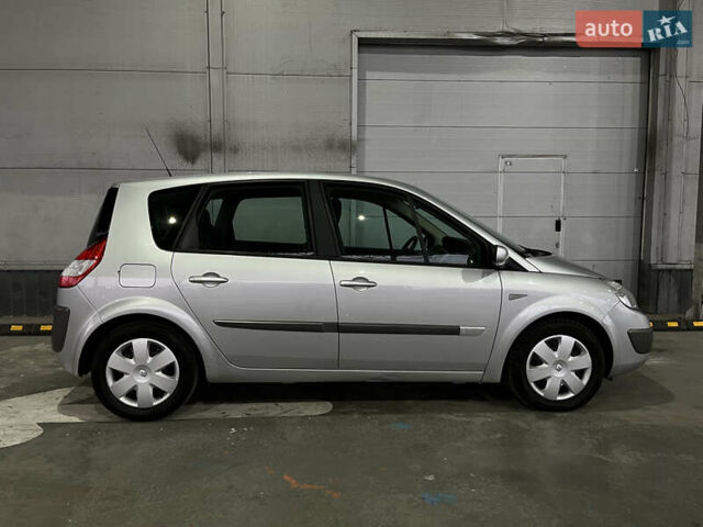 Серый Рено Сценик, объемом двигателя 2 л и пробегом 167 тыс. км за 5888 $, фото 9 на Automoto.ua